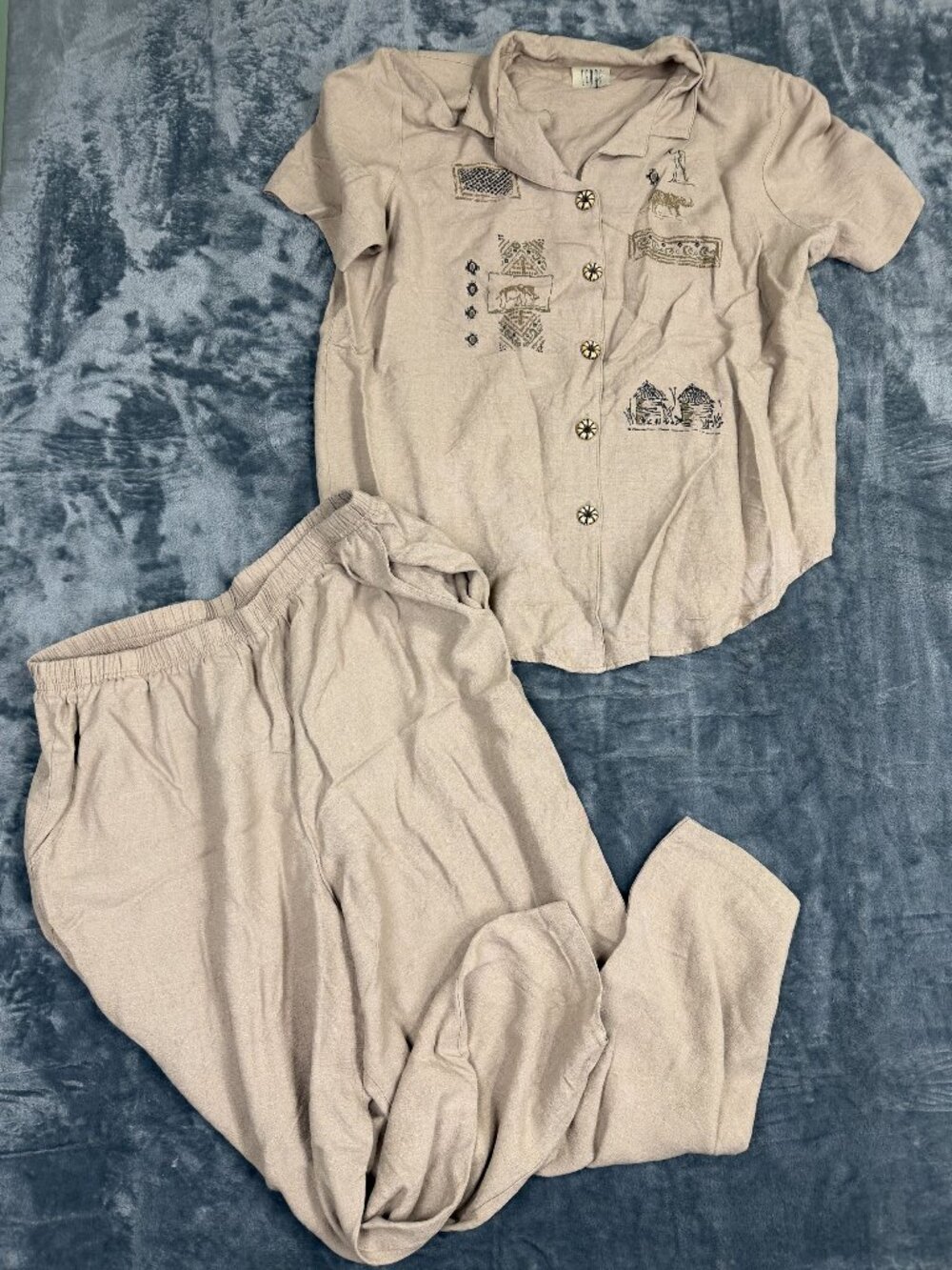 Teddi Woman Beige Button-Up Top & Elastic Waist Pants Set Size 20